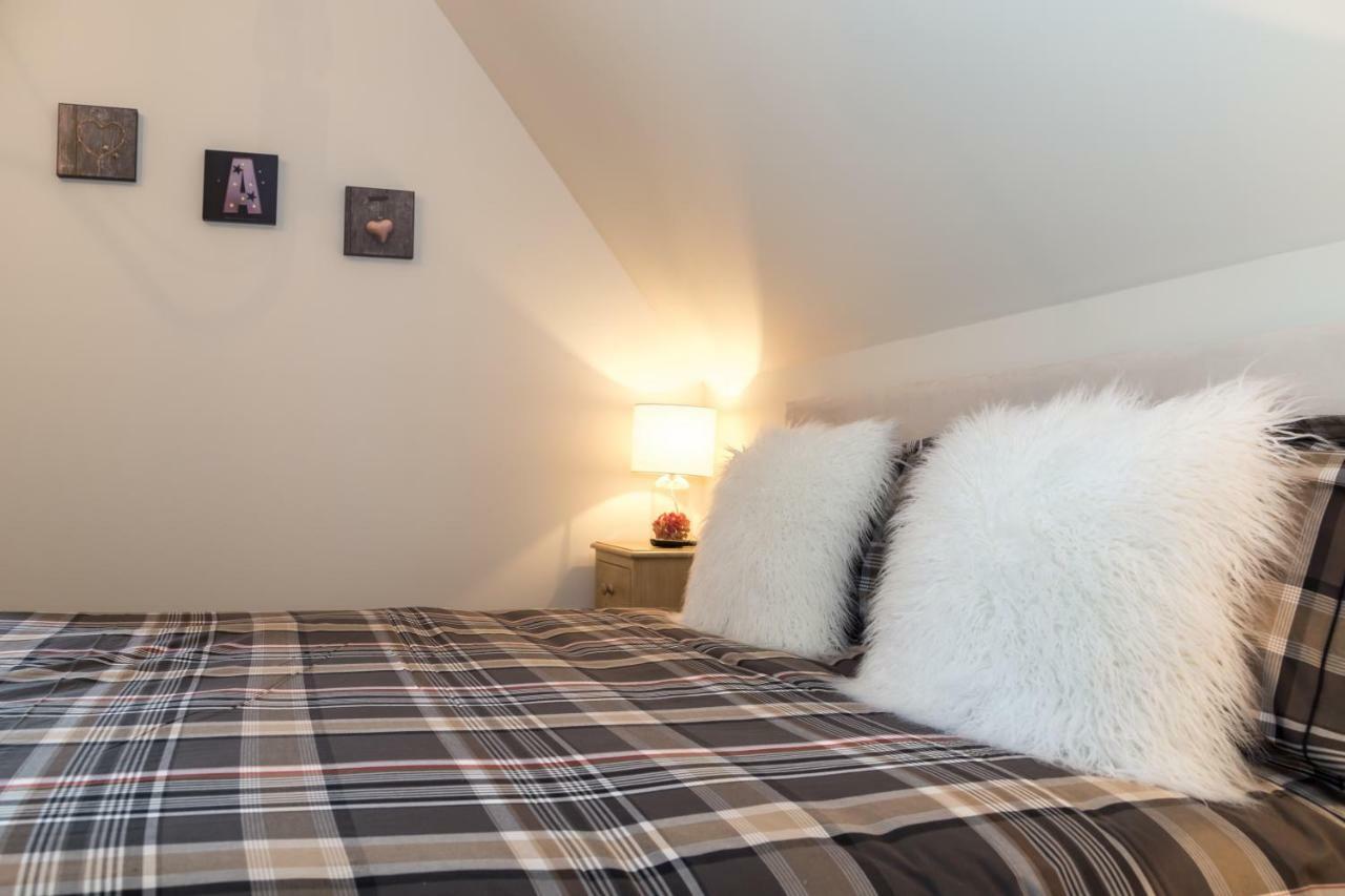 Les Chambres Chez Christine Ottrott Exteriör bild