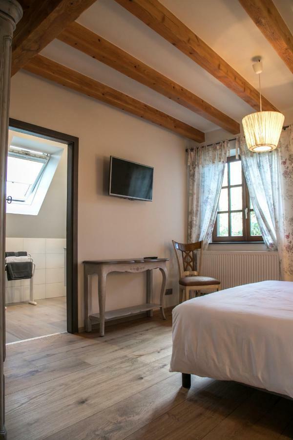 Les Chambres Chez Christine Ottrott Exteriör bild